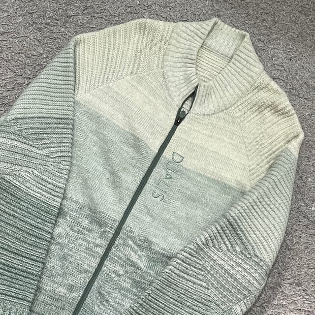 [105] 데상트 니트집업