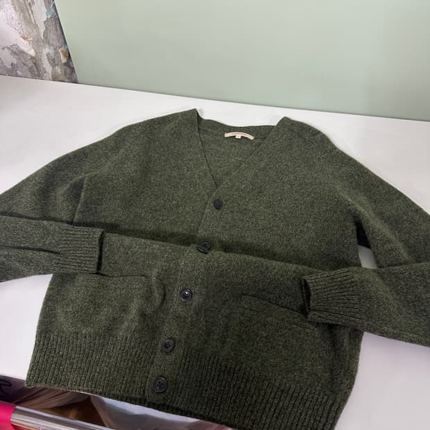 우먼M 유니클로 카키그린 램스울100% 가디건