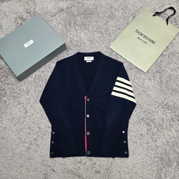 {클로젯}[3][백화점판]톰브라운 캐시미어 가디건