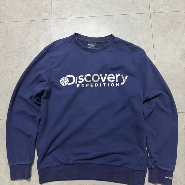 디스커버리 네이비 라운드 스웻셔츠  95 size 