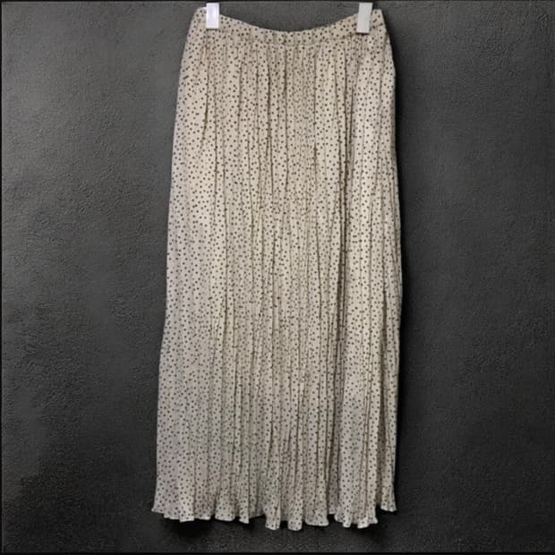 Urban research 땡땡이 플리츠 스커트