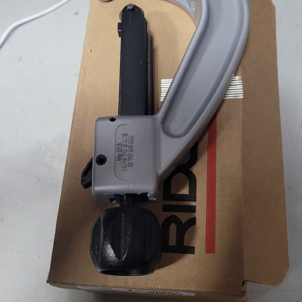 미  리지드 파이프 커터기