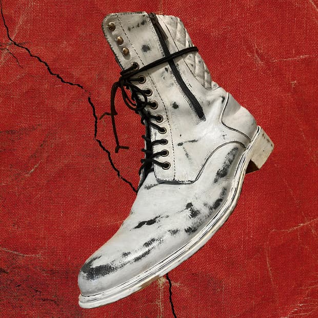 D&G 90s 돌체앤가바나 크랙 페인티드 디테일 롱 부츠 275