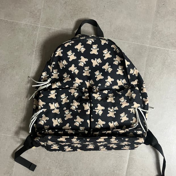 언더커버 베어 백팩