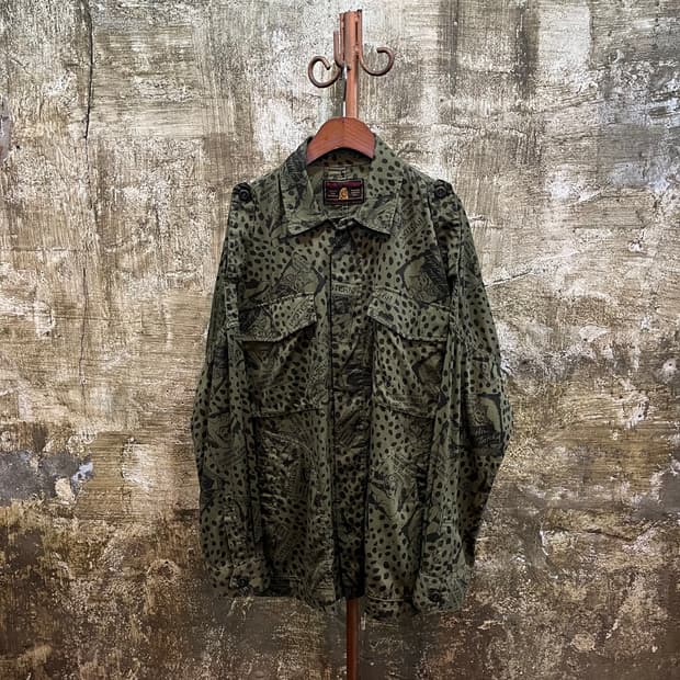 히스테릭 글래머 밀리터리 패턴 셔츠
