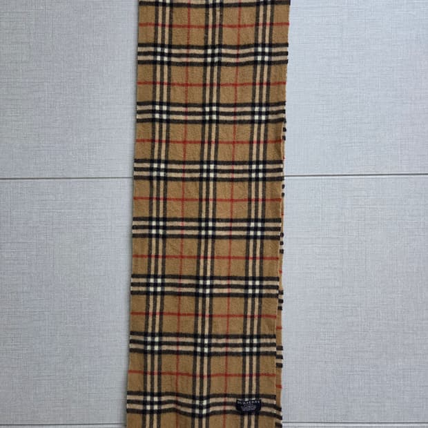 버버리 램스울 목도리