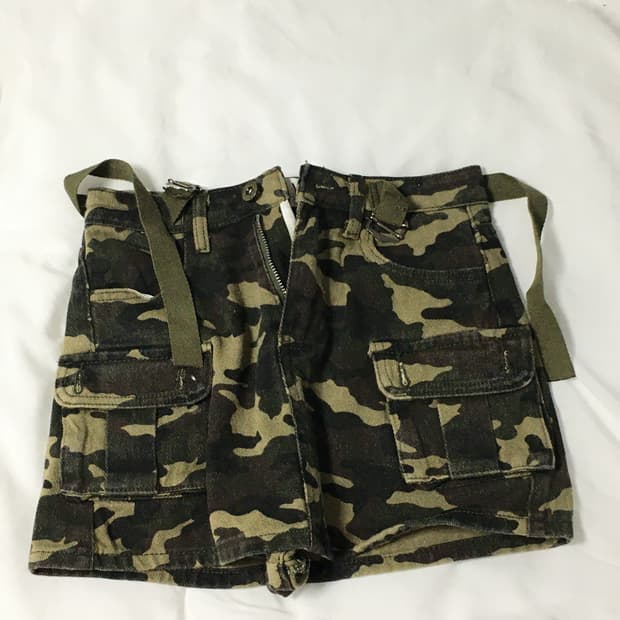 빈티지 밀리터리 패턴 치마