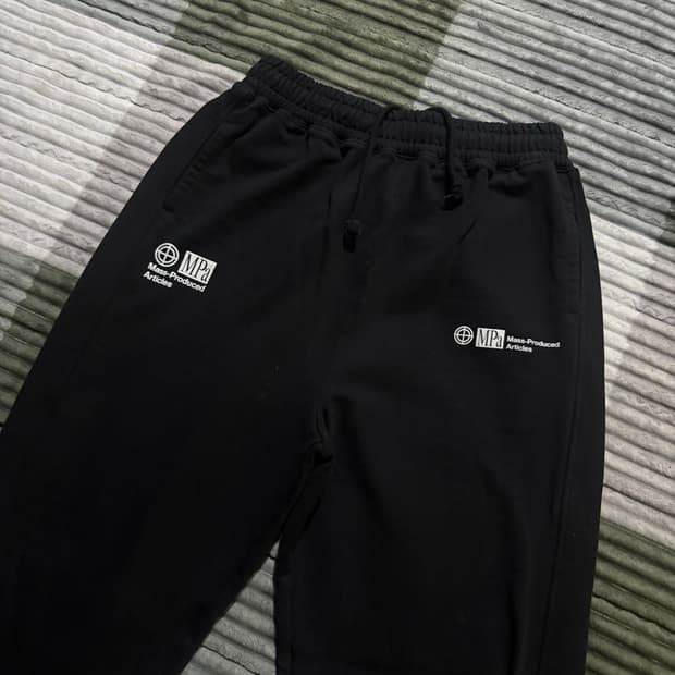 플라스틱 프로덕트 스웻 팬츠 M