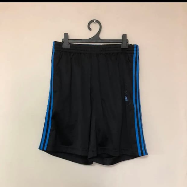 Vintage 💿 Adidas blue basketball shorts