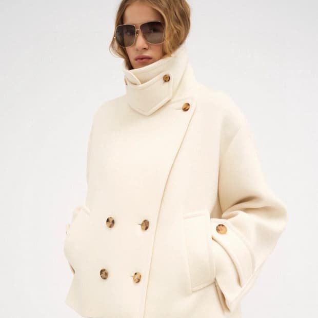 26SS 끌로에 더블브레스트숏코트