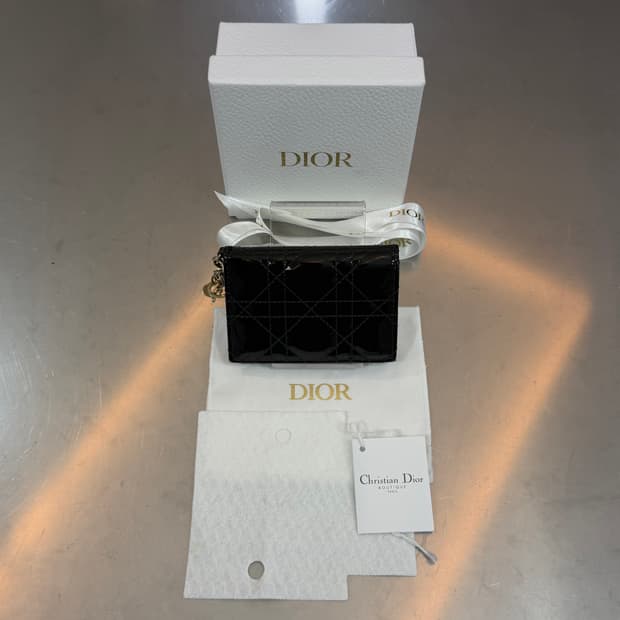 [리오브전포점] 디올 레이디 플랩 페이던트 까나쥬 카드지갑
