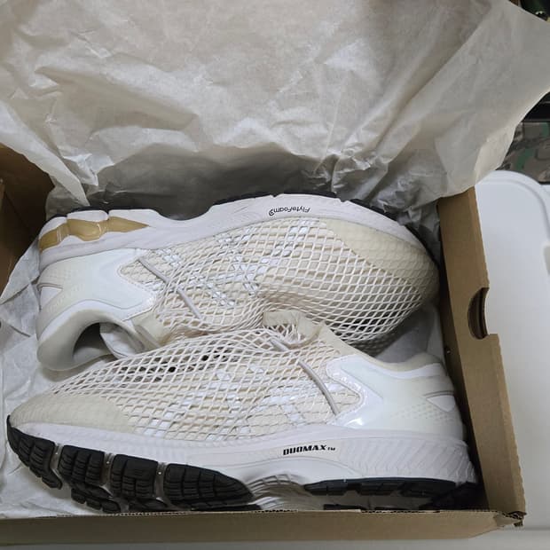 아식스x비비안웨스트우드 젤카야노26 버치 화이트 11사이즈(285)