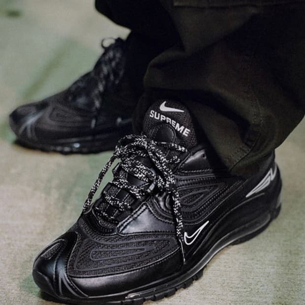 슈프림 X 나이키 콜라보 에어맥스 98 TL 265
