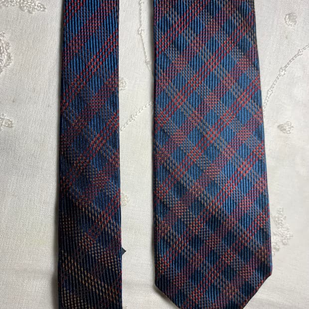 팬디 체크무늬 넥타이 블루/레드