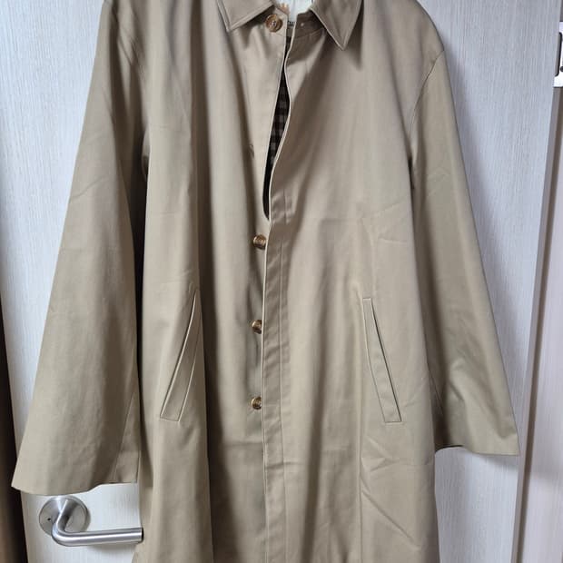 아쿠아스큐텀 싱글코트 트렌치코트  남성 M  100