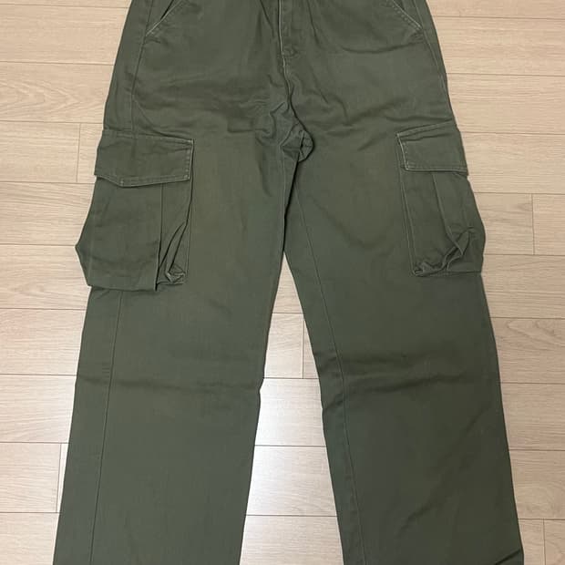 카키 카고팬츠