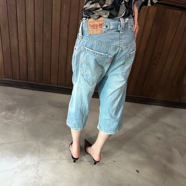 LEVI'S 934 cropped cinch back w32