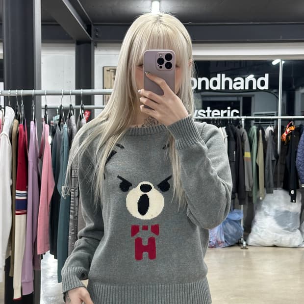 히스테릭 글래머 퍽베어 그레이 긴팔 니트 