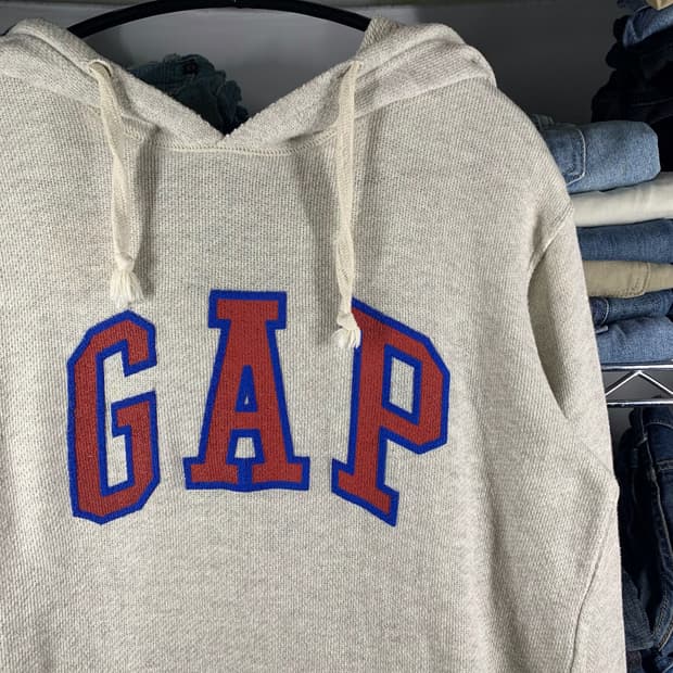 [표기 S, 실측 M] GAP 스펠아웃 니트 후디