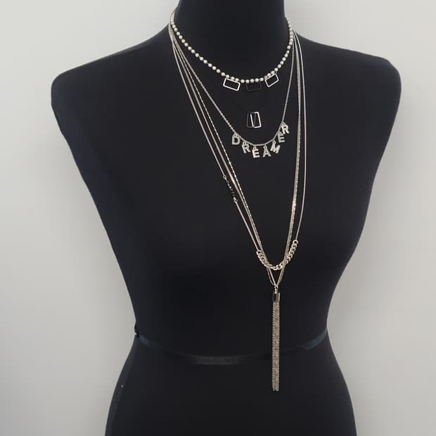 DREAMER necklace set