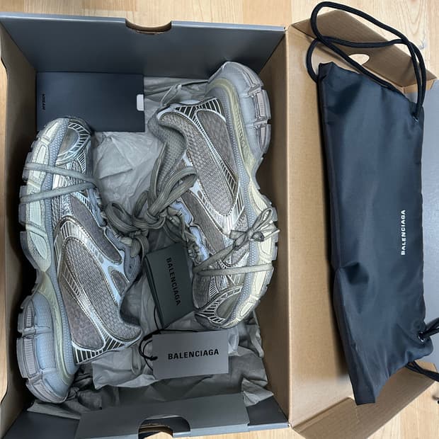 [판매]발렌시아가 / 3XL 에그쉘 / 41