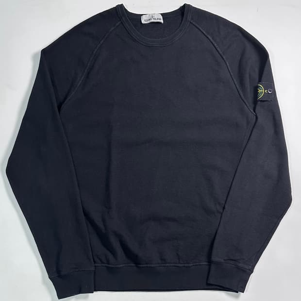  스톤 아일랜드 블랙 맨투맨