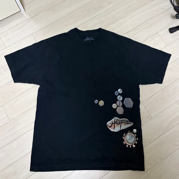 트래비스 스캇 유토피아 머천 티셔츠 L