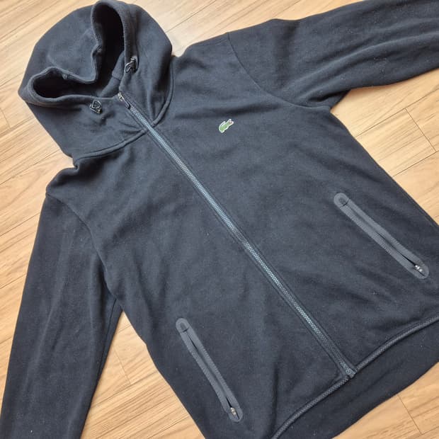라코스테 블랙 스포츠 후드 집업입니다. FR 5, US L 사이즈로 10