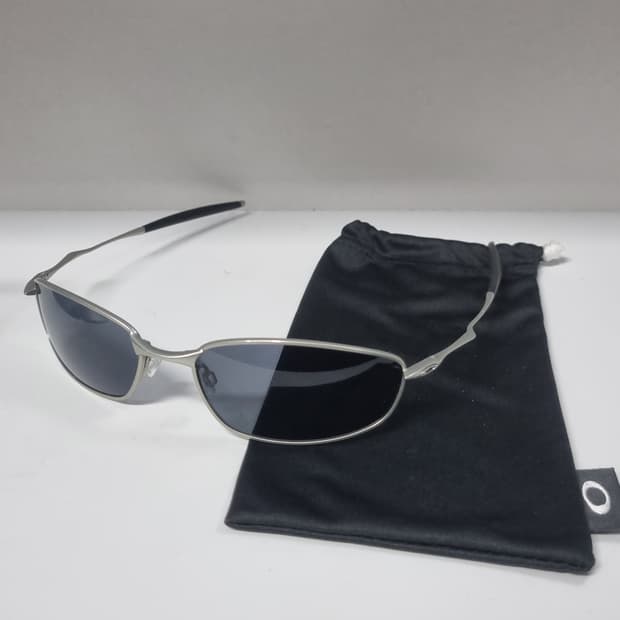 오클리 위스커 T 실버 새렌즈