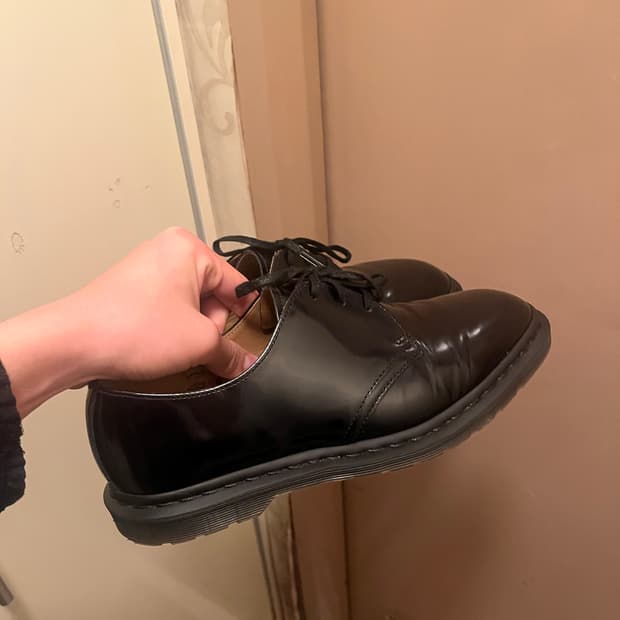 닥터마틴 3홀 로퍼 270(uk8)