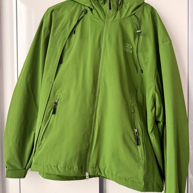 트래블 워크샵 바람막이 팝니다 (1회착용)