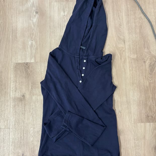 브랜디멜빌 brandy melville 네이비 후드 슬리브