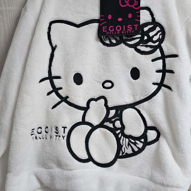 돈키호테 키티 L 셋업 홈웨어 새상품입니다. 