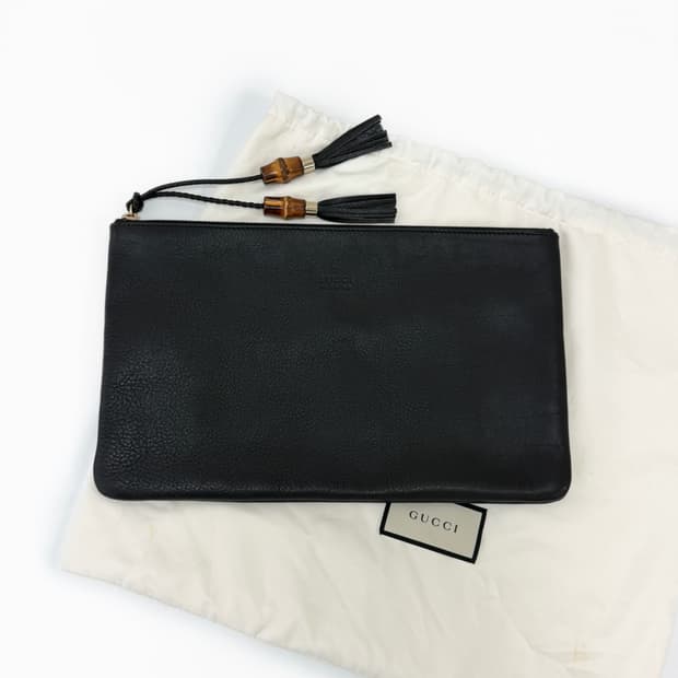 구찌 뱀부 태슬 레더 클러치백