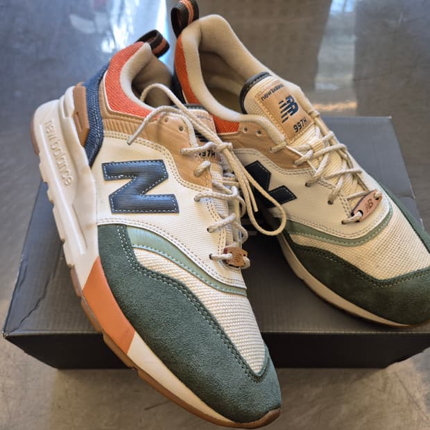 뉴발란스 997H spring hike