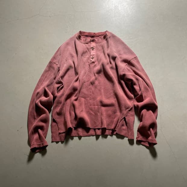 KZ ATELIER - Waffle Henley Neck Tee