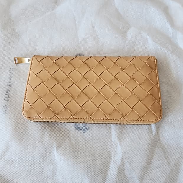 정품 보테가베네타 인트레치아토 지퍼 어라운드 장지갑