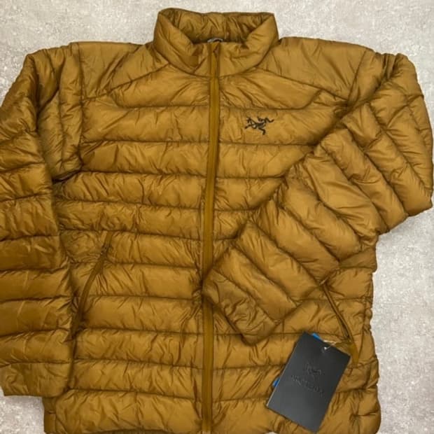 아크테릭스 세륨 자켓 L 유콘 (한국명품감정원 보증서 포함)