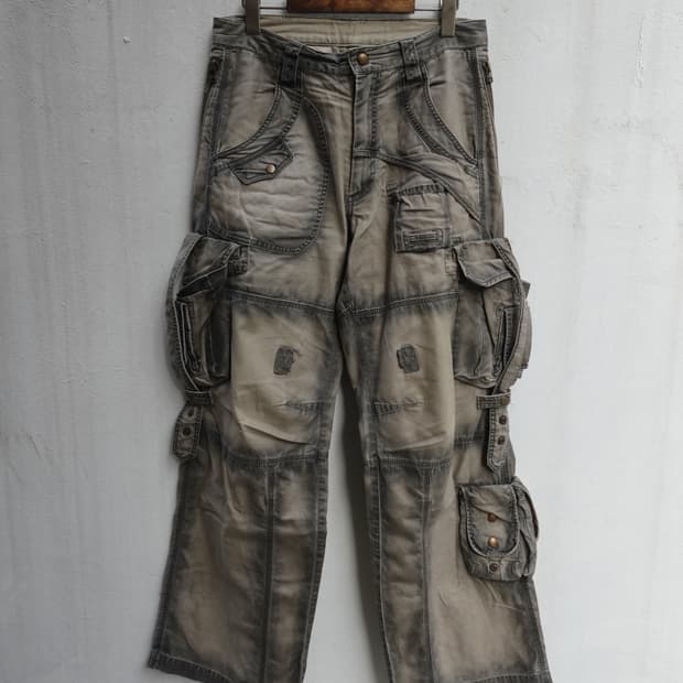 Halb by 키미노리 모리시타 가스마스크 카고 팬츠