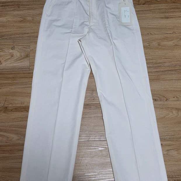 34size새제품 택포30만)25ss올드조 프론트턱 트라우저 아이보리