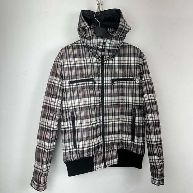 Semantic Design check pattern bomber pad