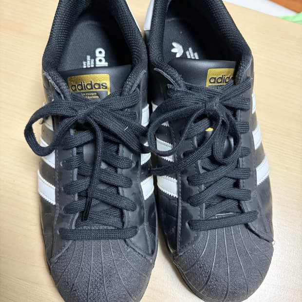 아디다스 슈퍼스타 블랙