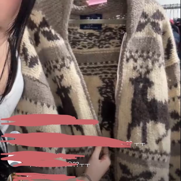 라이프이즈웻 코위찬 가디건 팝니다