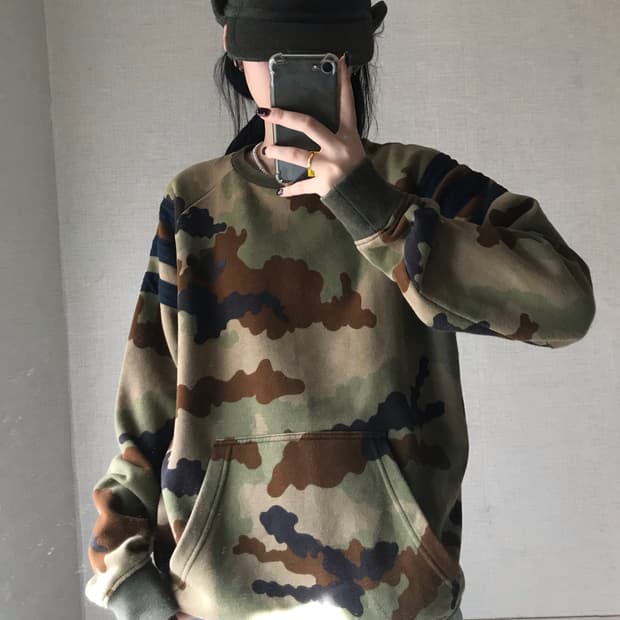 아디다스 카모 맨투맨