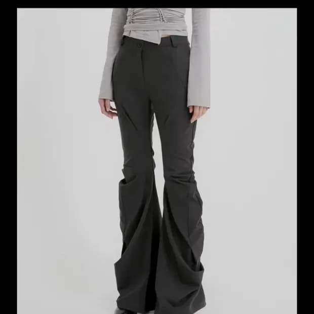 플레어업 Asymmetrical Drape Pants 차콜 1사이즈