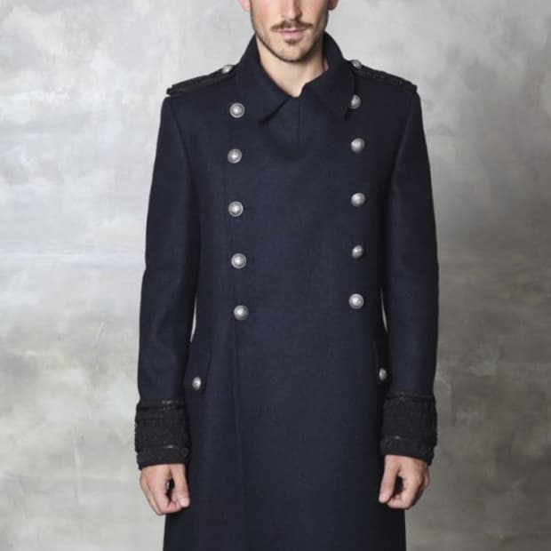 설미옴므 발망 자수코트 팝니다