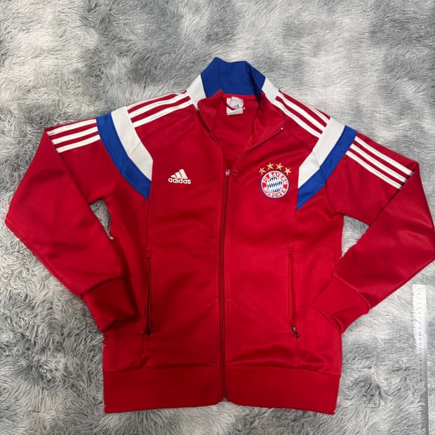 아디다스 바이에른뮌헨 져지 S사이즈