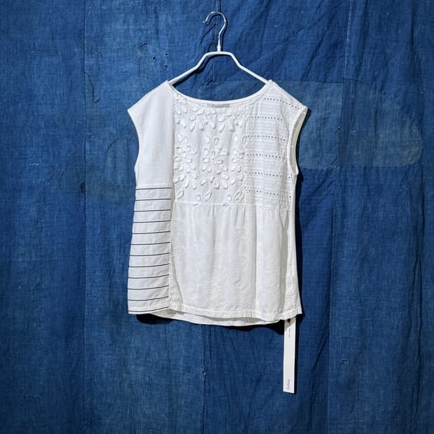 44-66 ) JPN Floral Panel Sleeveless