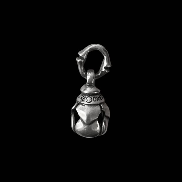Lone Ones Kiss&Flow Line “Pod pendant”