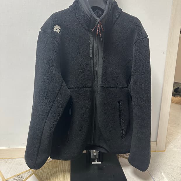 데상트 캐나다 인스파이어드 슈퍼플리스 자켓 -L사이즈